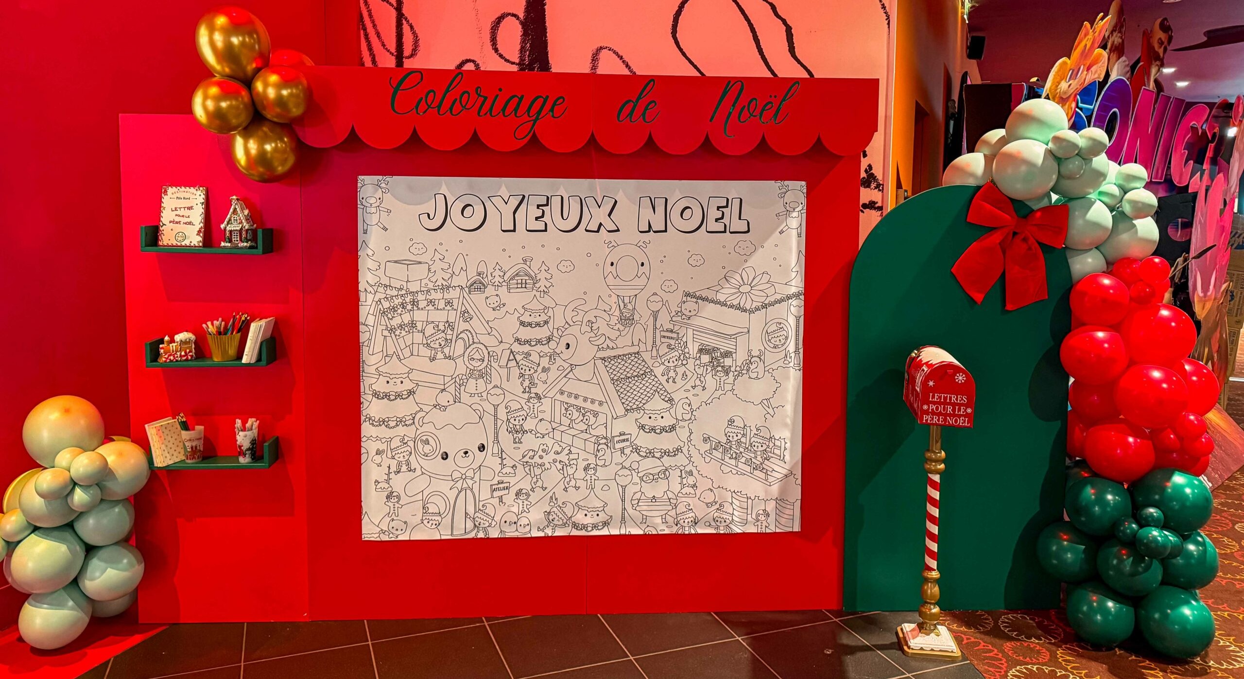 Coloriage de Noël géant