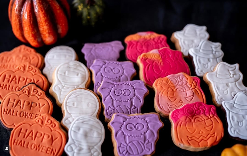 Les Sablés colorés